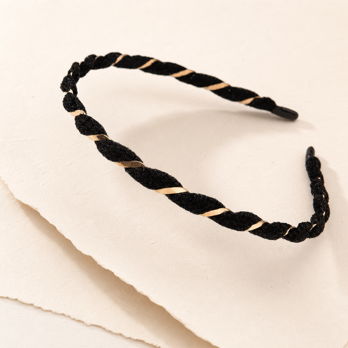 Organza Silk Headband in Schwarz Glitzer – Lifestyle Haarstyling Aufnahme | Vefash