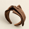 Tricot Knit Headband in Braun – Detailansicht Nahaufnahme | Vefash