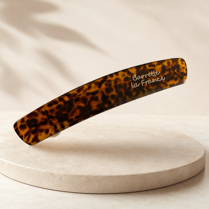 Dorée Wide Spring Clip in Leopard – Detailansicht Nahaufnahme | Vefash
