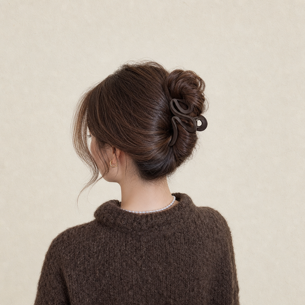 Onde Claw Clip in Beige/Naturton – Acetat-Haarklammer für dickes Haar | Vefash