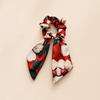 Ribbon Bow Scrunchie Print von vefash – Haarschleifen, Detailaufnahme 2