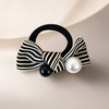 Beach Scrunchie Pearl Stripe von vefash – Scrunchies, Detailaufnahme 2