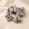 Satin Scrunchie Black von vefash – Scrunchies, Verpackung 9