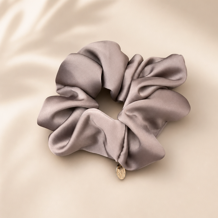 Satin Scrunchie Black von vefash – Scrunchies, Verpackung 9