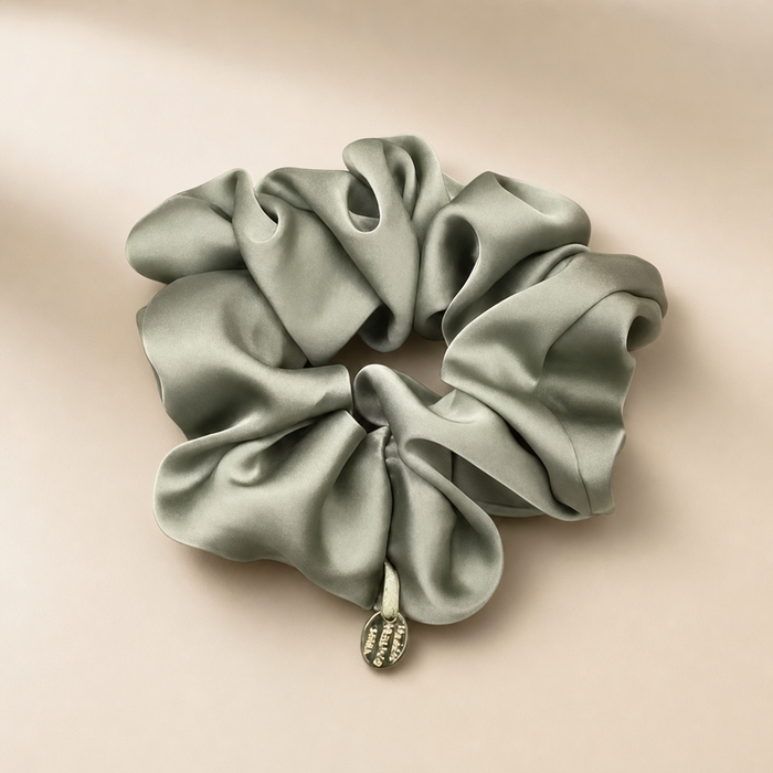 Satin Scrunchie Black von vefash – Scrunchies, Farbauswahl 8