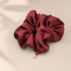 Satin Scrunchie Black von vefash – Scrunchies, Farbvariante 3