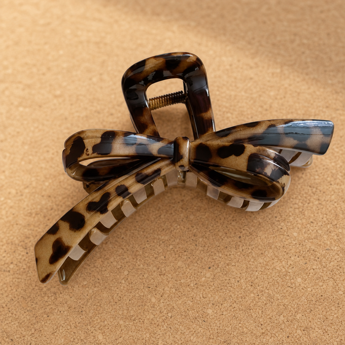 Black Geometric Square Hair Claw Clips for Women Hollow Acrylic Shark Clips Minimalist Versatile Back Head Hairgrips Accessories