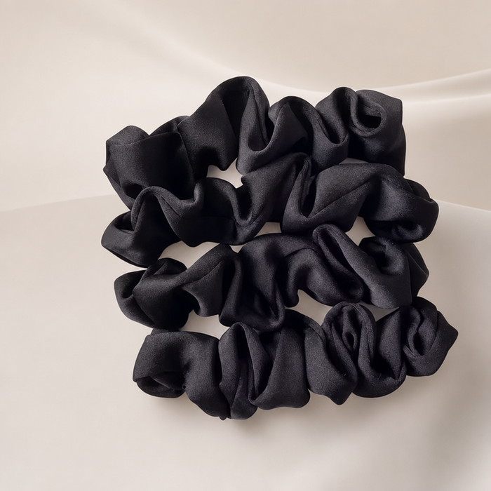 Plissee Scrunchies – Elegantes Satin-Set
