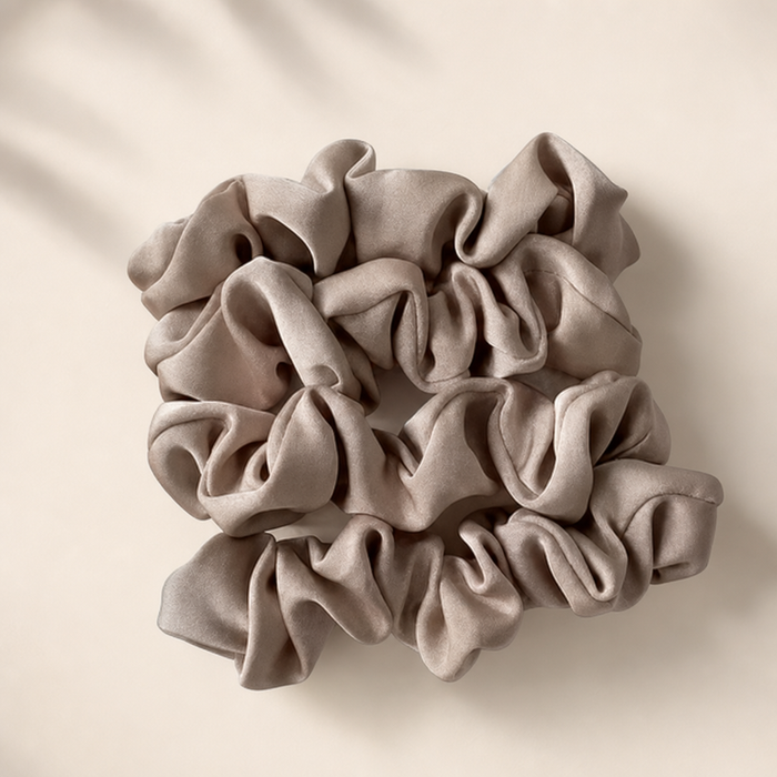 Plissee Scrunchies – Elegantes Satin-Set