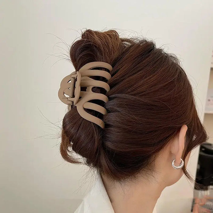 Korean Neutral Coffee Hair Claw Clip – Große Haarklammer für dickes Haar